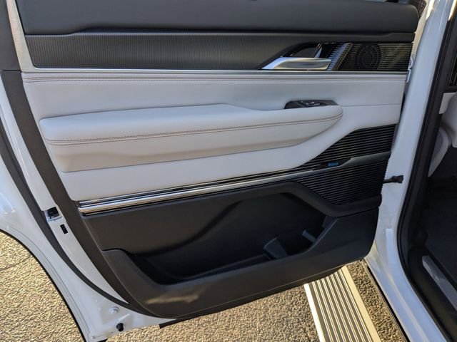 New 2026 Jeep Grand Wagoneer Summit w/ Rear Seat Video Group I image 28