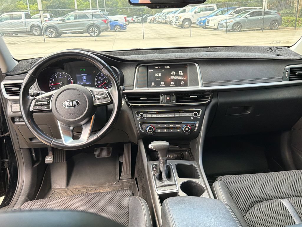 Used 2019 Kia Optima S FWD image 8
