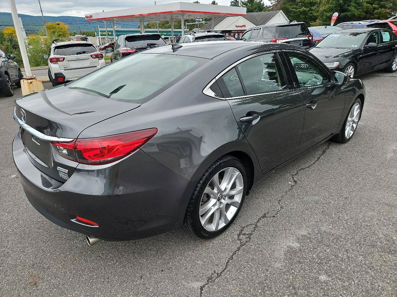 Used 2017 MAZDA MAZDA6 Touring FWD image 3