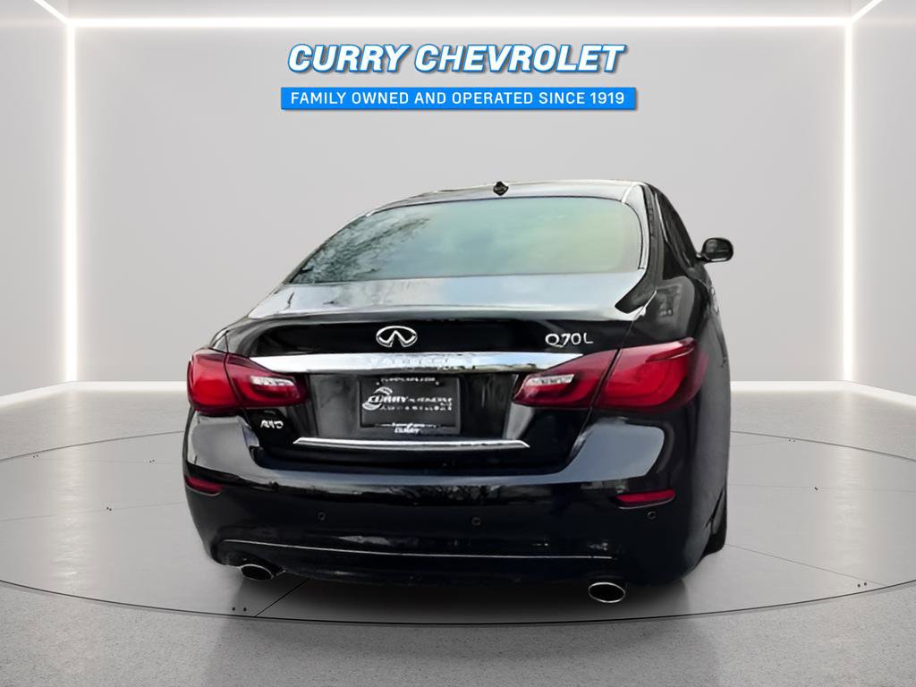 Used 2017 INFINITI Q70 L 3.7 AWD/4WD image 11