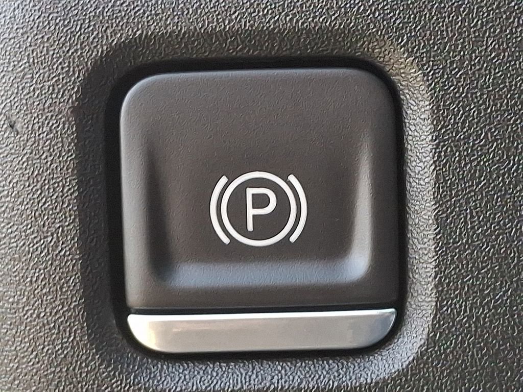 Used 2022 GMC Sierra 1500 SLT w/ SLT Premium Plus Package image 23