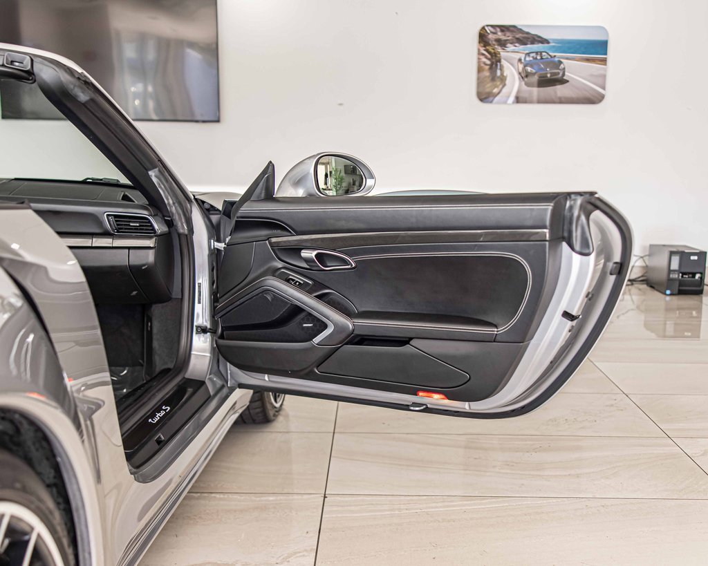 Used 2017 Porsche 911 Turbo S image 36