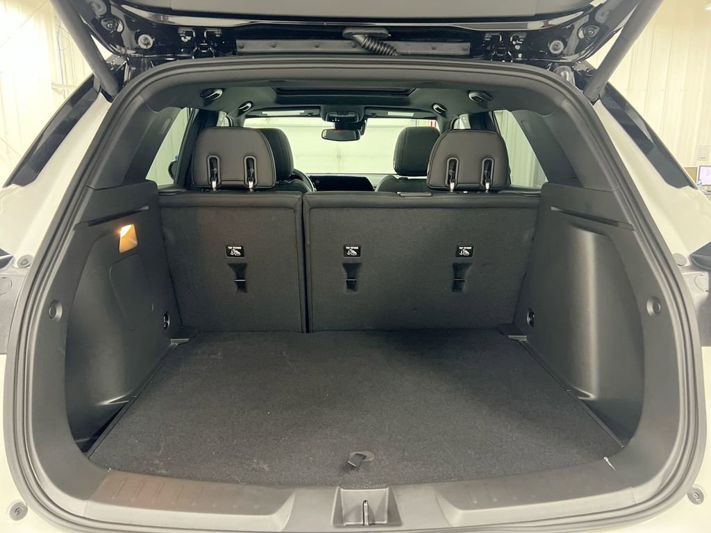 New 2026 Chevrolet TrailBlazer RS w/ Convenience Package AWD/4WD image 24