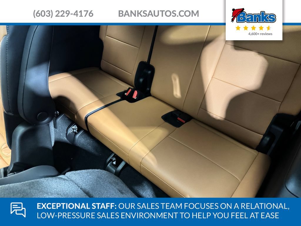 New 2027 Chevrolet Traverse Z71 w/ Enhanced Driving Package AWD/4WD image 12