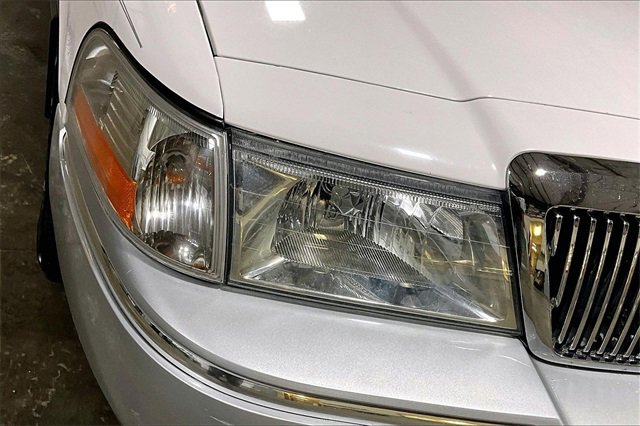 Used 2003 Mercury Grand Marquis GS image 4