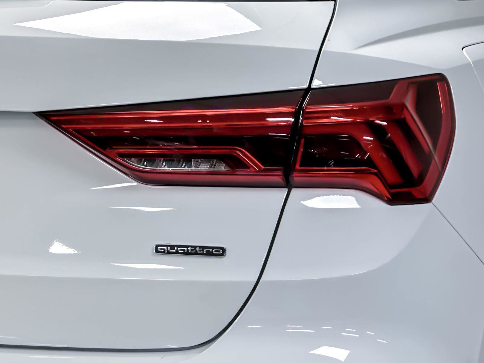 Certified 2025 Audi Q3 2.0T Premium w/ Convenience Plus Package image 26