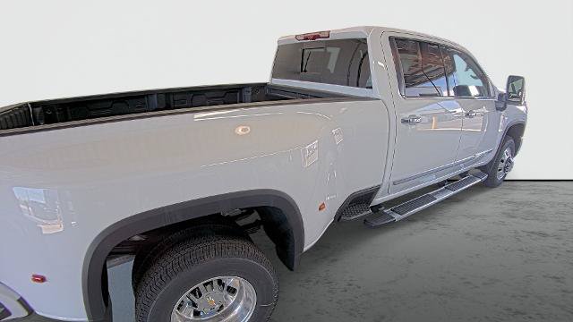 New 2026 Chevrolet Silverado 3500 High Country w/ High Country Premium Package AWD/4WD image 14