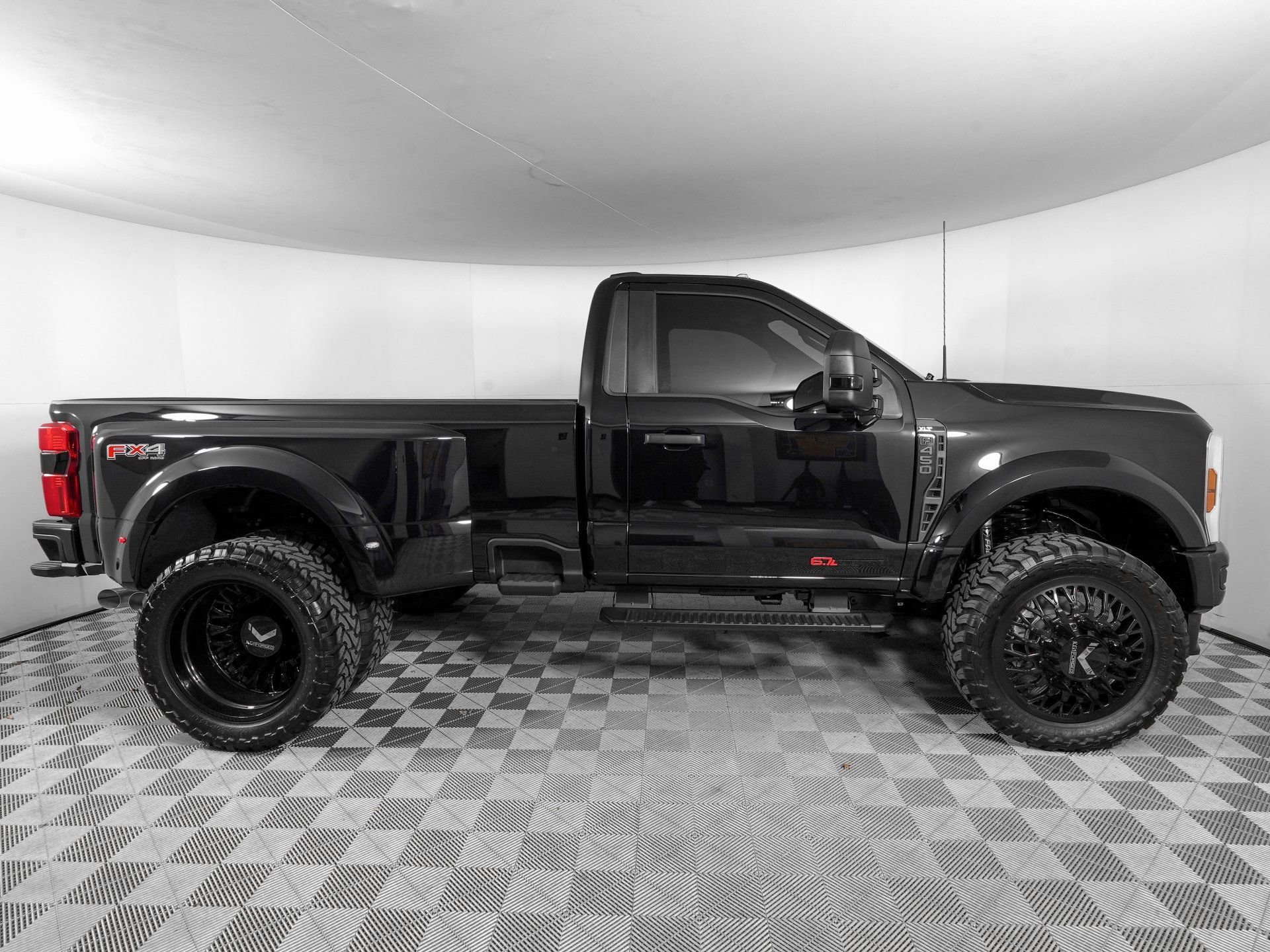 Used 2026 Ford F450 XLT w/ 360-Degree Camera Package image 10