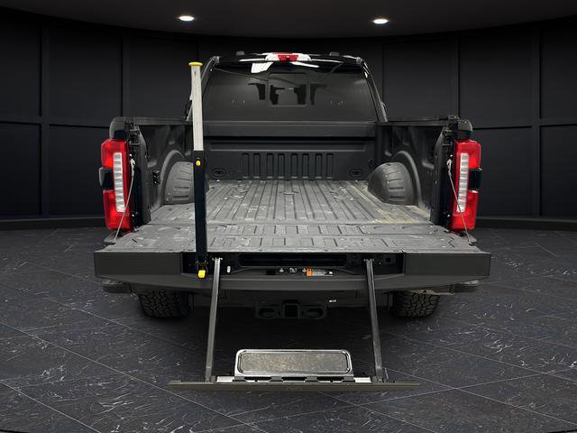 Used 2024 Ford F250 Lariat w/ Lariat Ultimate Package AWD/4WD image 9
