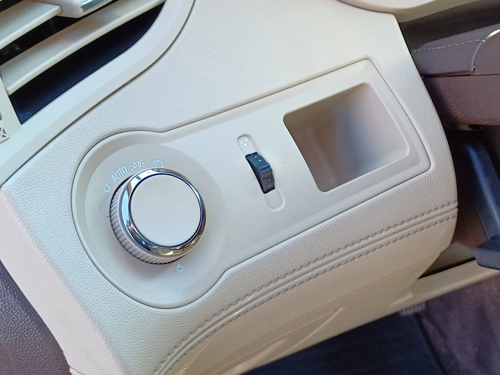 Used 2015 Buick LaCrosse Leather image 14