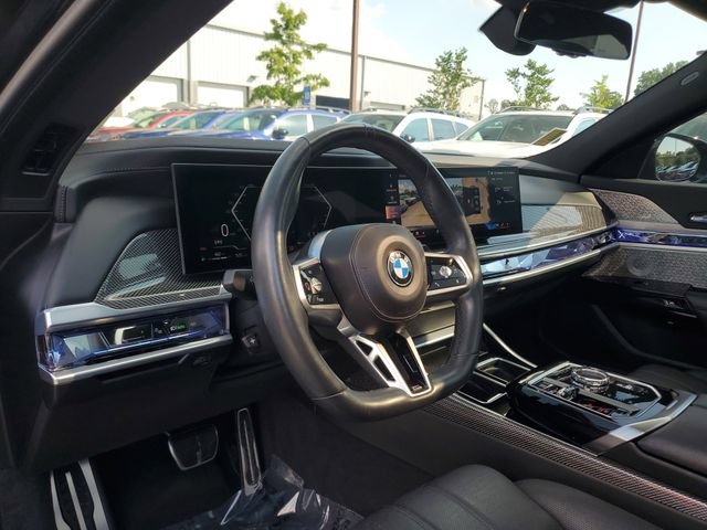 Used 2023 BMW 740i w/ Parking Assistance Package RWD image 20