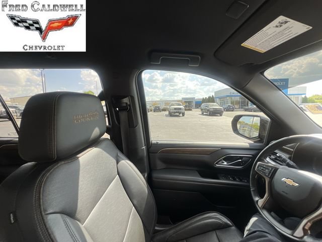 Used 2022 Chevrolet Suburban High Country image 15