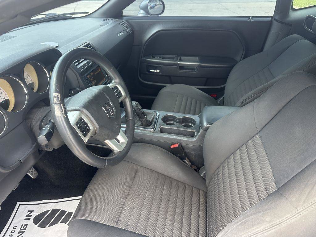 Used 2014 Dodge Challenger R/T RWD image 11