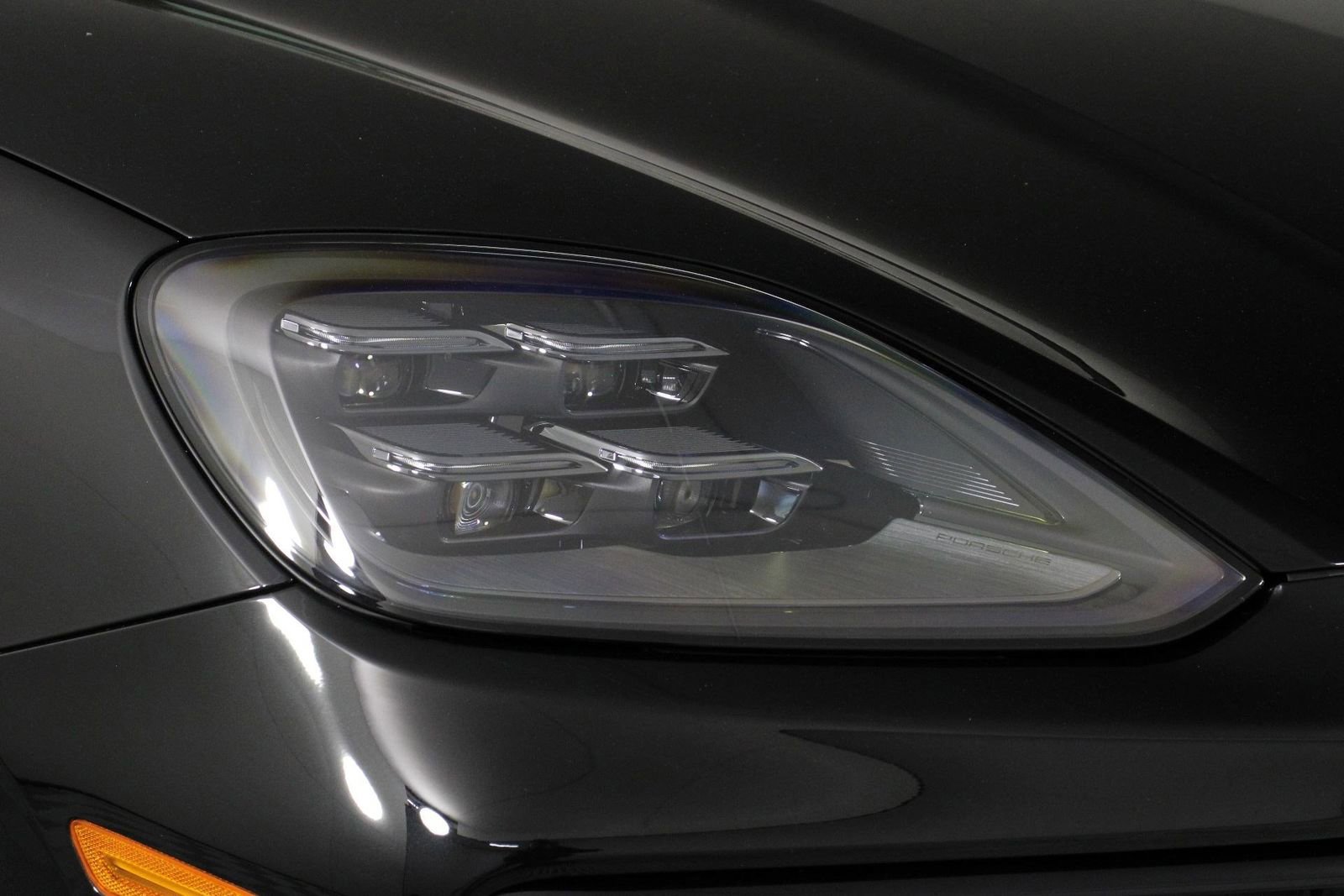 Certified 2025 Porsche Cayenne E-Hybrid image 28