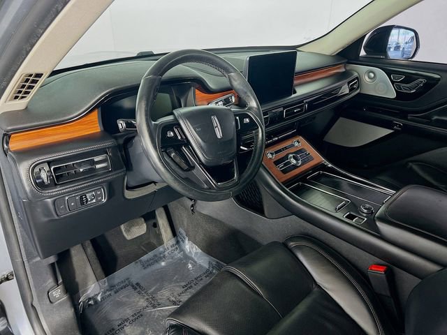 Used 2020 Lincoln Aviator Reserve w/ Equipment Group 202A AWD/4WD image 11