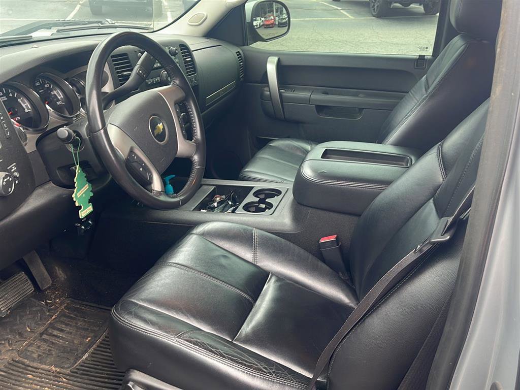 Used 2012 Chevrolet Silverado 1500 LT w/ All-Star Edition AWD/4WD image 4