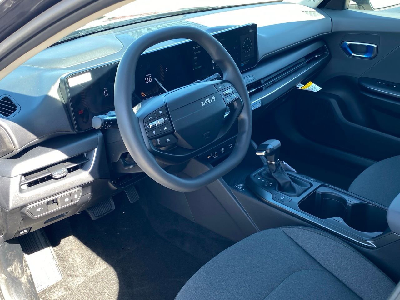 New 2026 Kia K4 LXS image 12