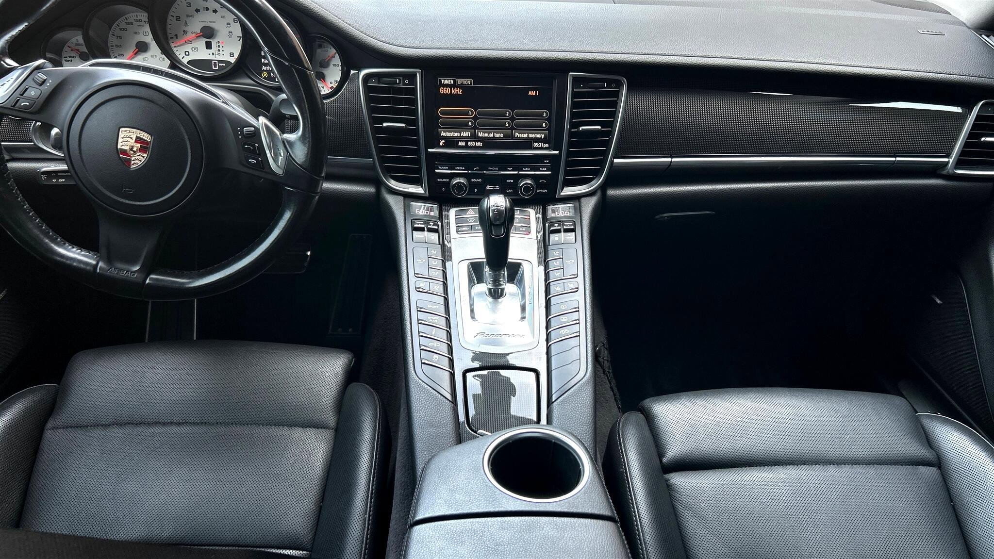 Used 2015 Porsche Panamera 4S image 30