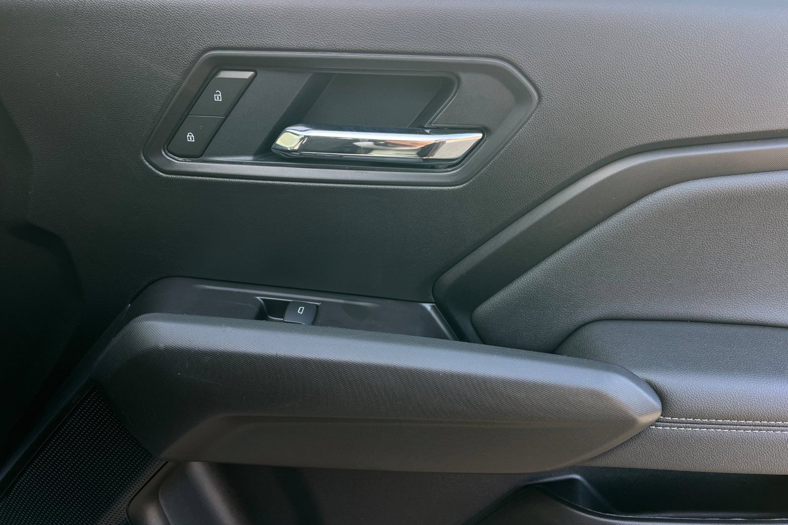 Used 2026 GMC Canyon Elevation RWD image 22