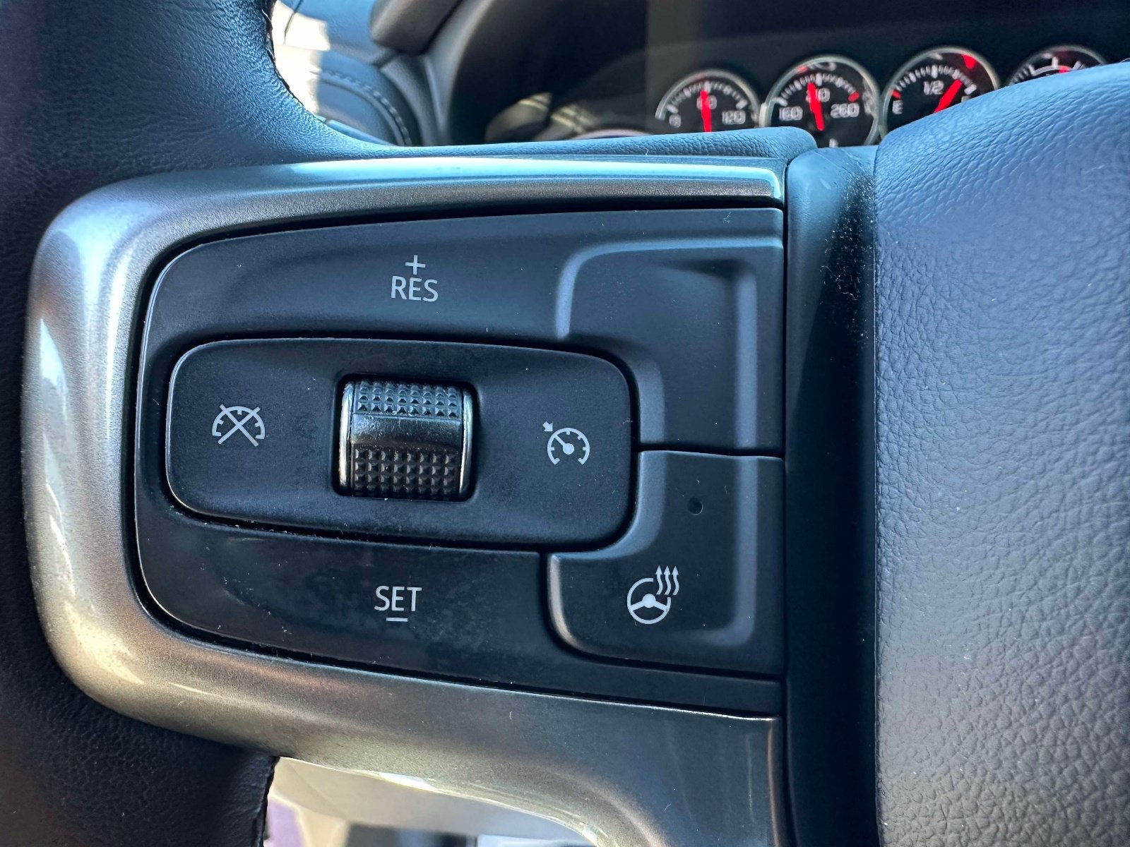 Used 2020 Chevrolet Silverado 1500 RST AWD/4WD image 14