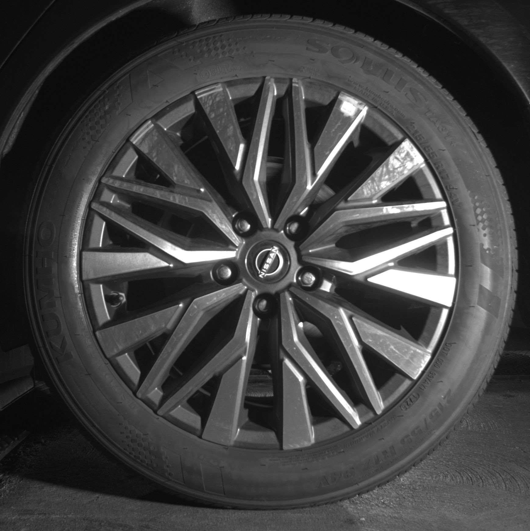Used 2025 Nissan Altima 2.5 SV FWD image 14