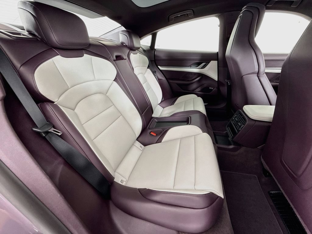 Certified 2025 Porsche Taycan 4S AWD/4WD image 28