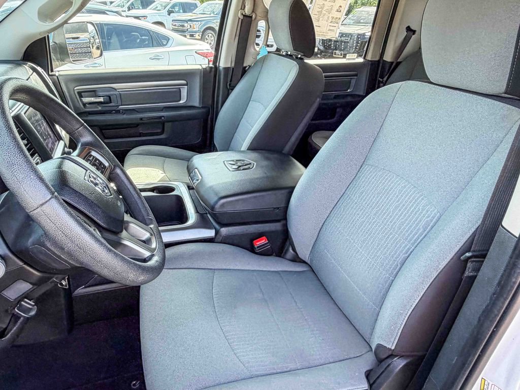 Used 2022 RAM 1500 Classic SLT w/ Electronics Group AWD/4WD image 38