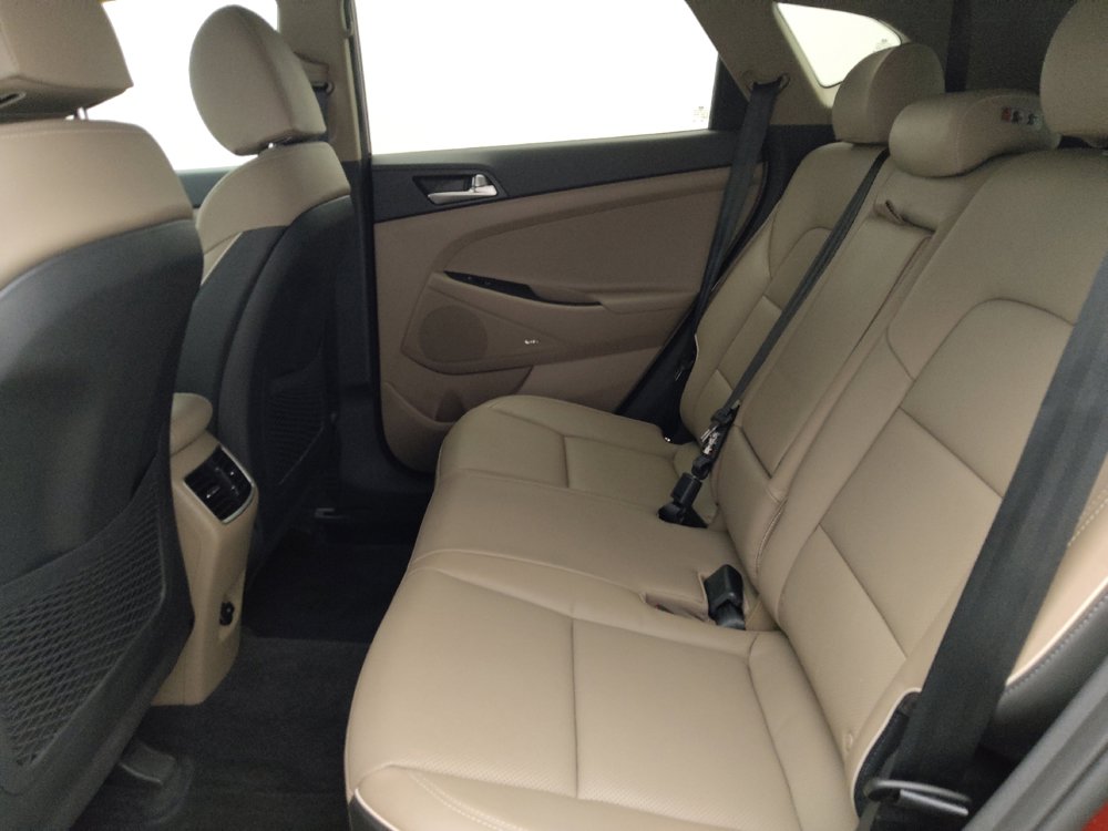Used 2019 Hyundai Tucson Ultimate w/ Cargo Package AWD/4WD image 18