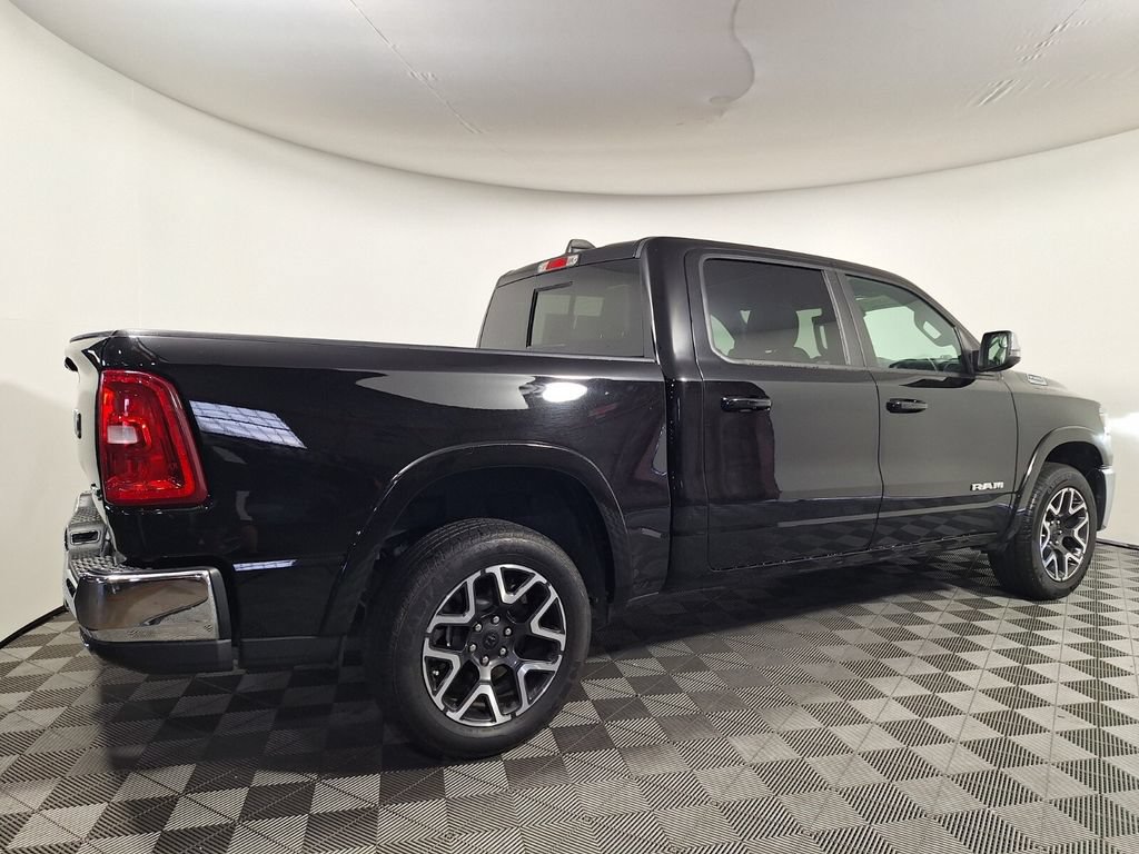 Used 2025 RAM 1500 Laramie AWD/4WD image 5