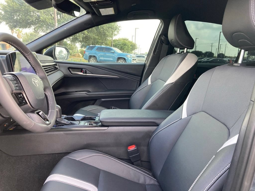 Certified 2026 Toyota Camry SE w/ Convenience Package FWD image 9