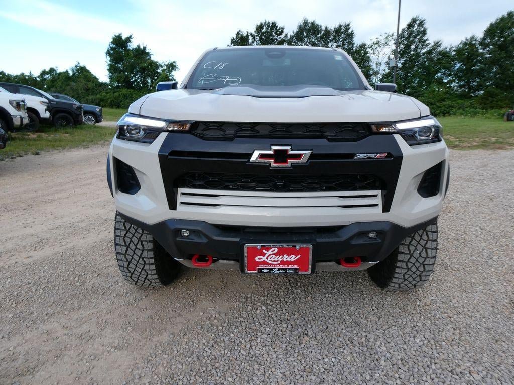 New 2026 Chevrolet Colorado ZR2 w/ Technology Package AWD/4WD image 9