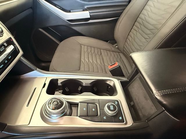 Used 2021 Ford Explorer XLT image 37