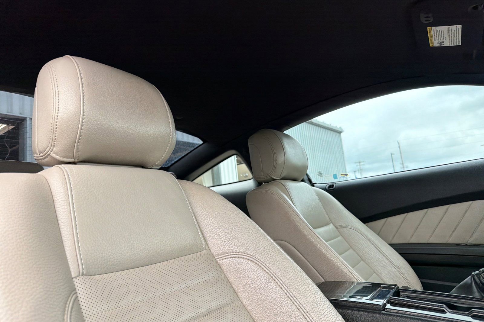 Used 2012 Ford Mustang GT Premium image 15