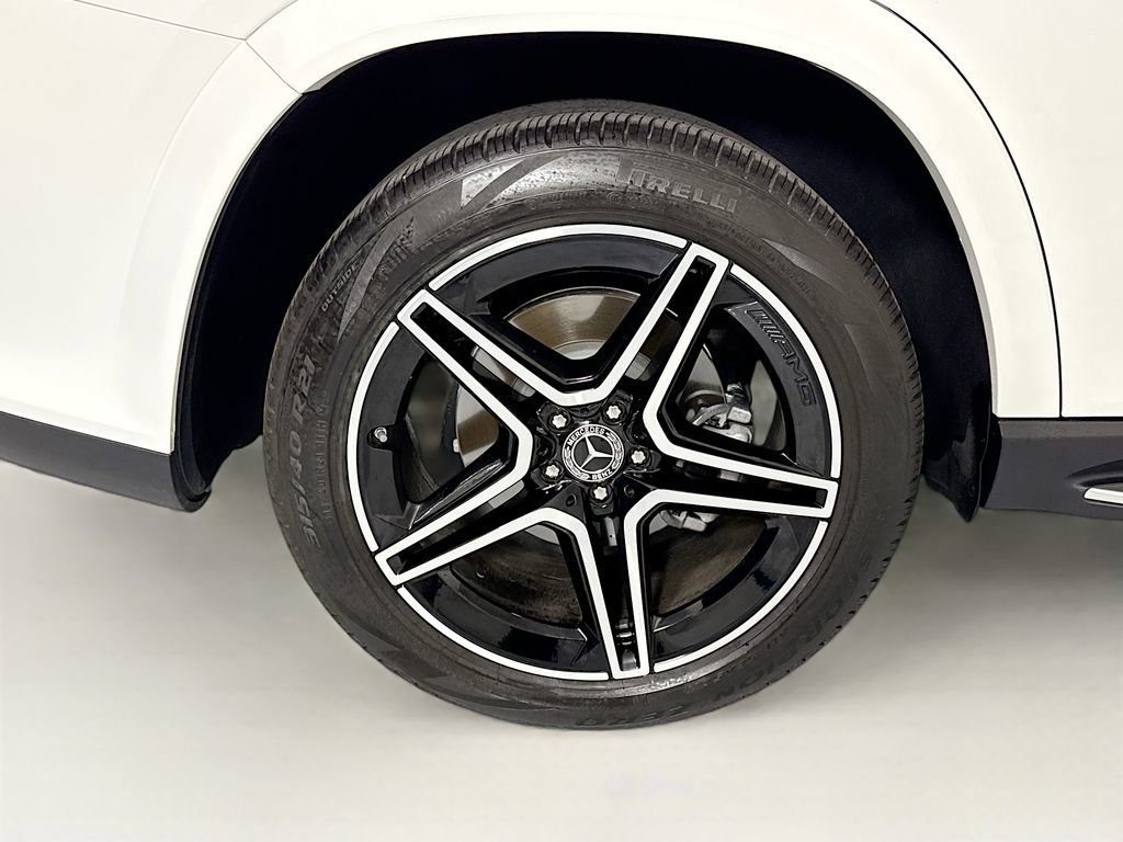 Certified 2025 Mercedes-Benz GLS 450 4MATIC image 34