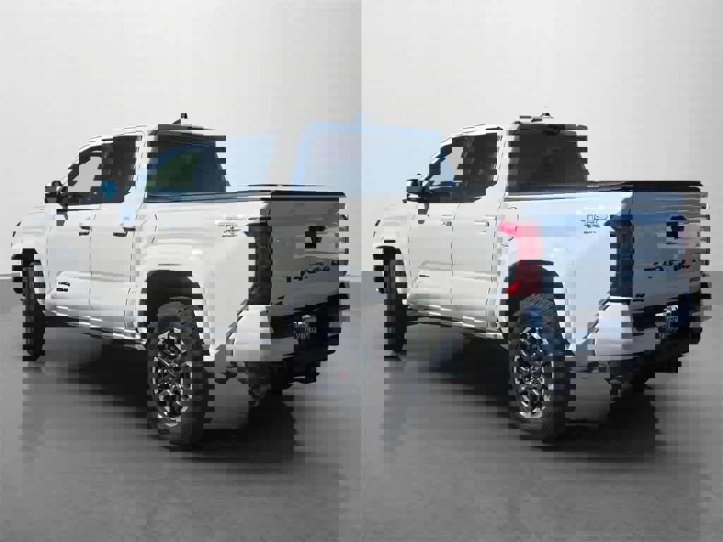 Used 2024 Toyota Tacoma TRD Sport image 4