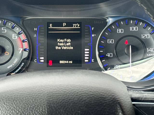 Used 2015 Chrysler 200 S FWD image 16
