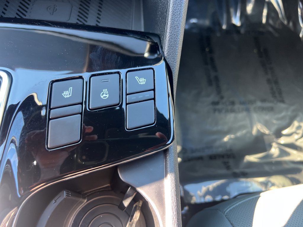 Certified 2025 Kia Sportage X-Pro AWD/4WD image 25