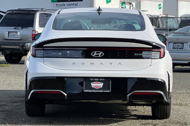 New 2026 Hyundai Sonata SEL FWD image 7