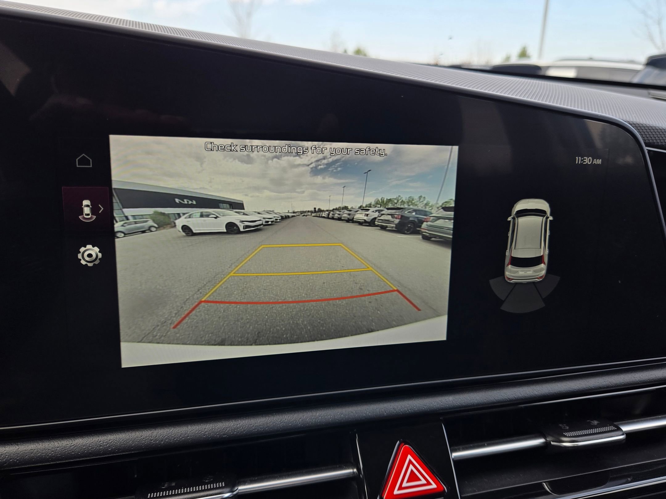 Used 2024 Kia Niro EX image 28