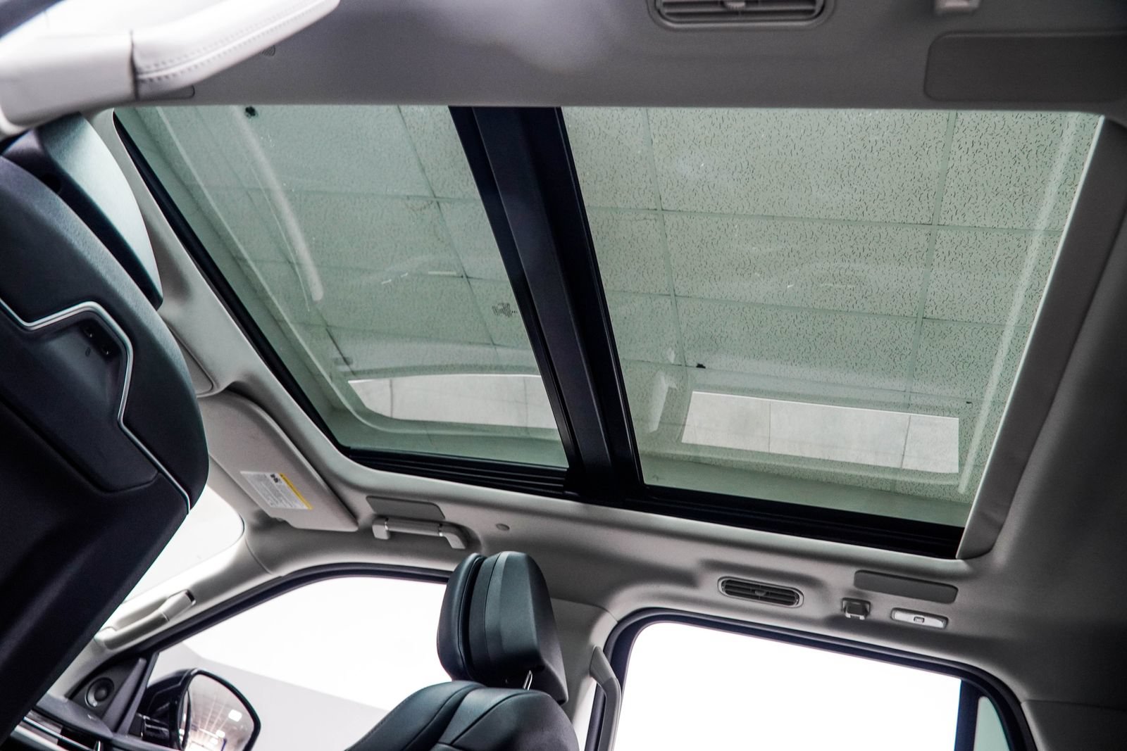 Used 2025 Lincoln Navigator Reserve AWD/4WD image 45