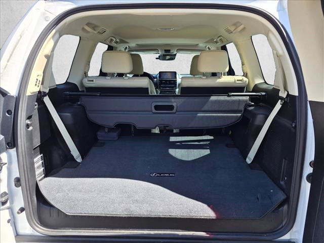 Used 2022 Lexus GX 460 Premium w/ Accessory Package AWD/4WD image 7