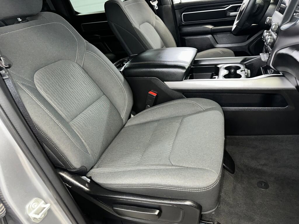 Used 2024 RAM 1500 Big Horn AWD/4WD image 29