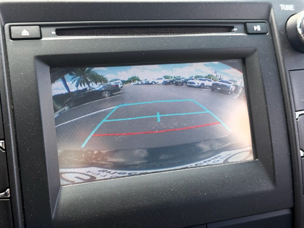 Used 2015 Toyota Camry SE FWD image 22
