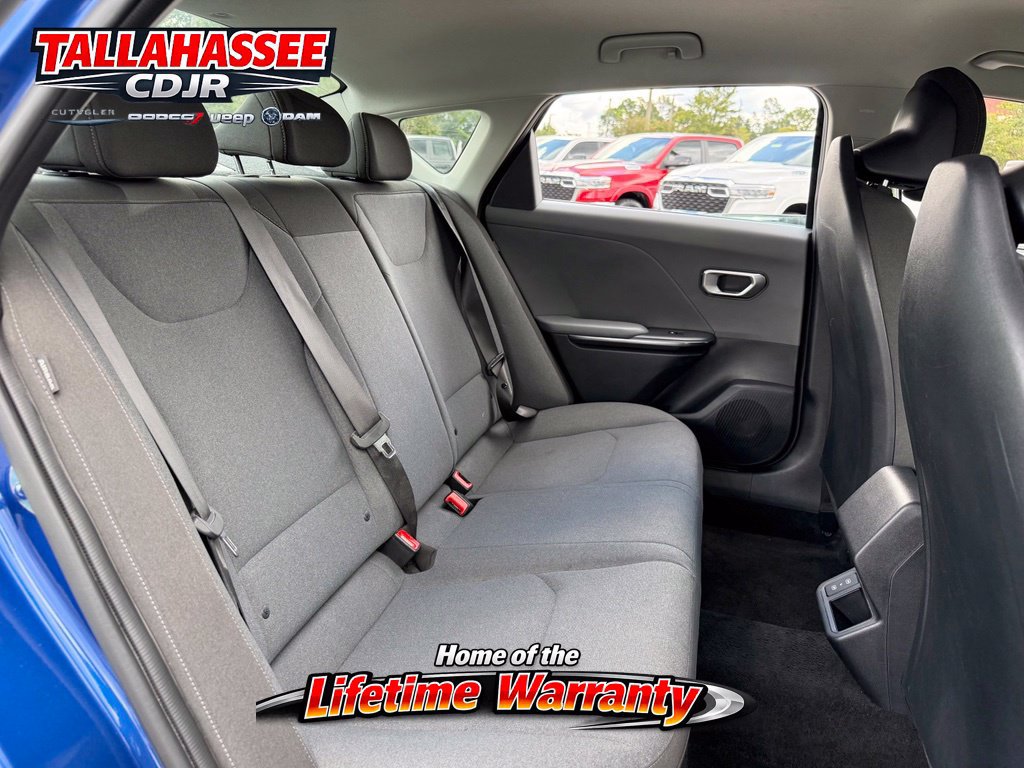 Used 2025 Kia K4 FWD image 33
