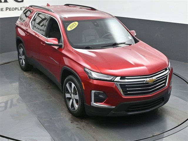 Used 2023 Chevrolet Traverse LT w/ LT Premium Package image 47