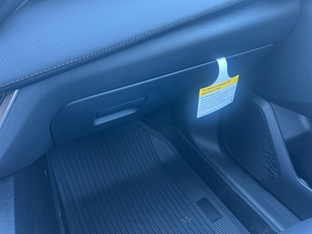 New 2026 Chevrolet Equinox LT w/ Convenience Package II image 34