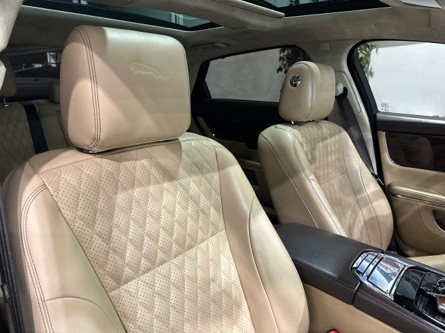 Used 2017 Jaguar XJ L Portfolio RWD image 52