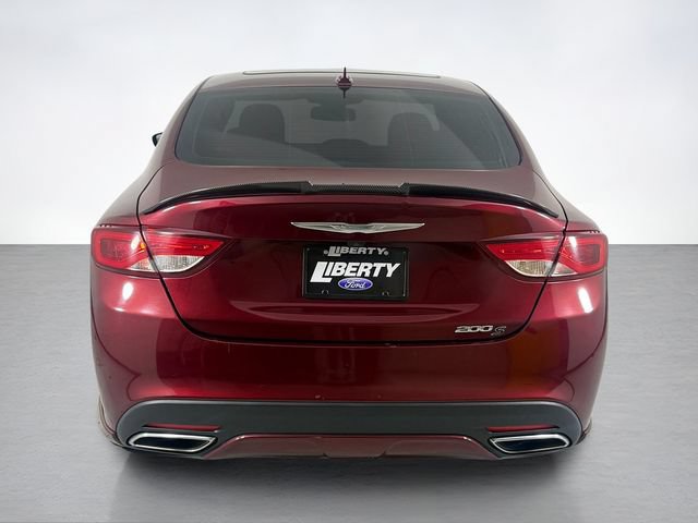 Used 2015 Chrysler 200 S w/ Navigation & Sound Group I FWD image 4
