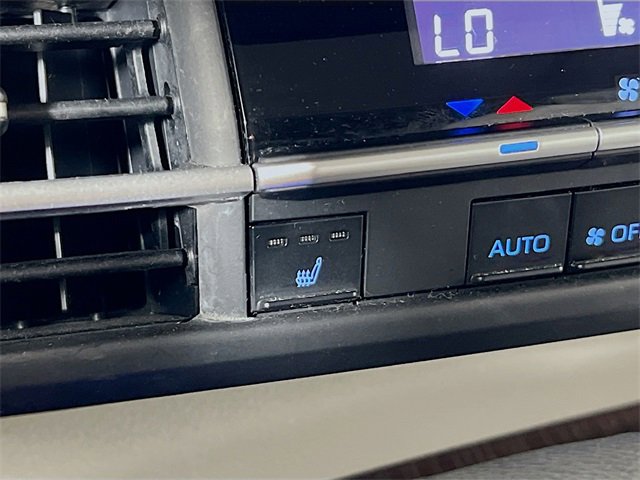 Used 2024 Toyota Sienna XLE image 21