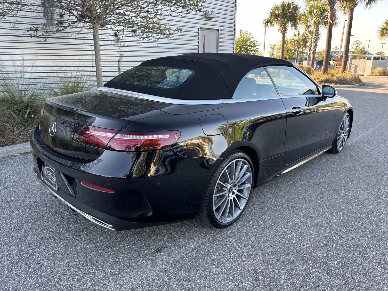 Used 2023 Mercedes-Benz E 450 Cabriolet image 6